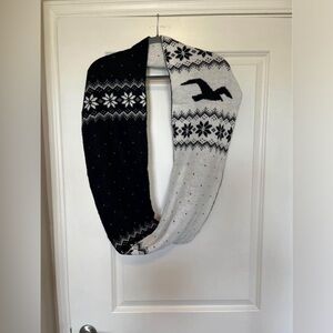 Hollister Infinity Scarf